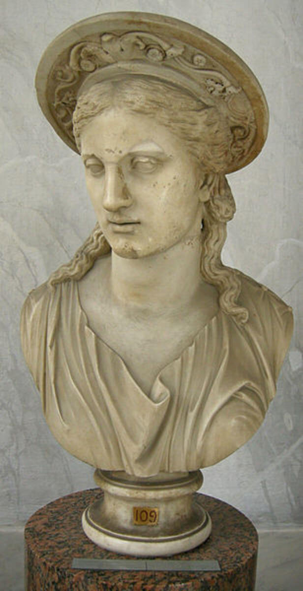 A picture of a bust of Hera, Greek Goddess of The Gods