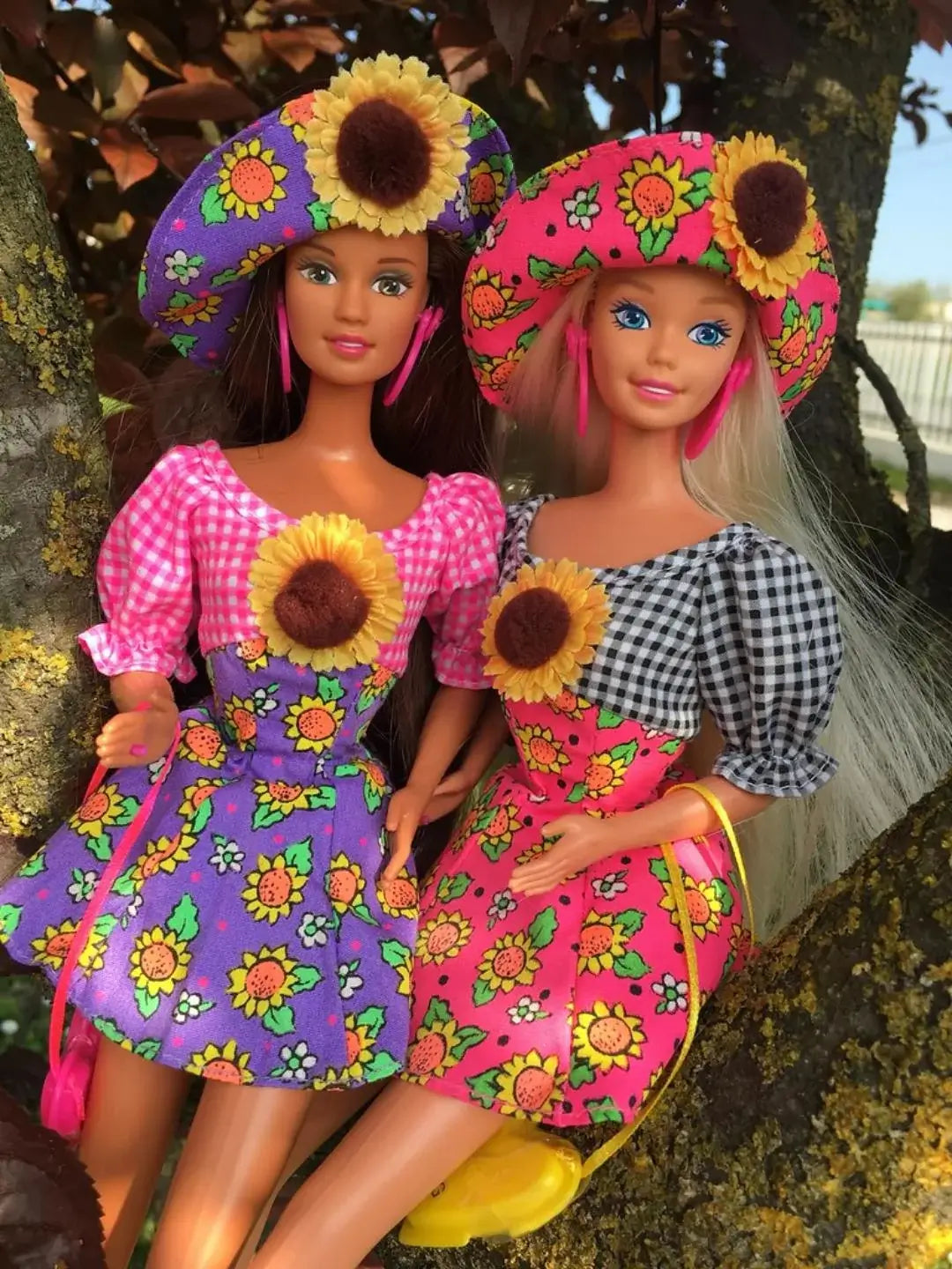 A picture of Barbie dolls in the 1990s