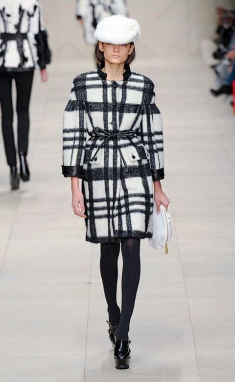 A picture of a model on the catwalk for the Burberry Prorsum Autumn Winter 2011 Catwalk show.
