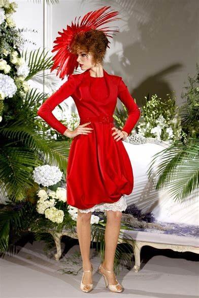 A picture of a catwalk model from Christian Dior AW 2009. 