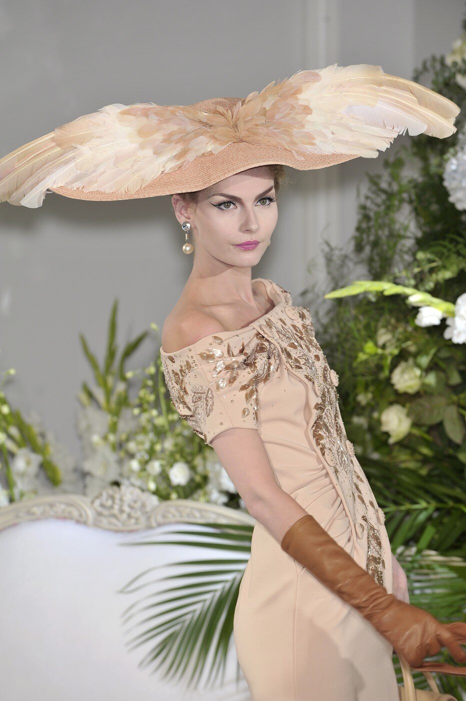 A picture of a catwalk model from Christian Dior AW 2009. 