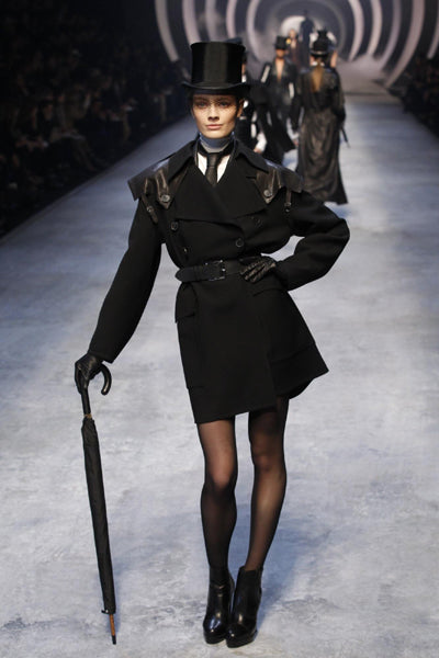 A picture of a model on the catwalk for Hermes 2010.