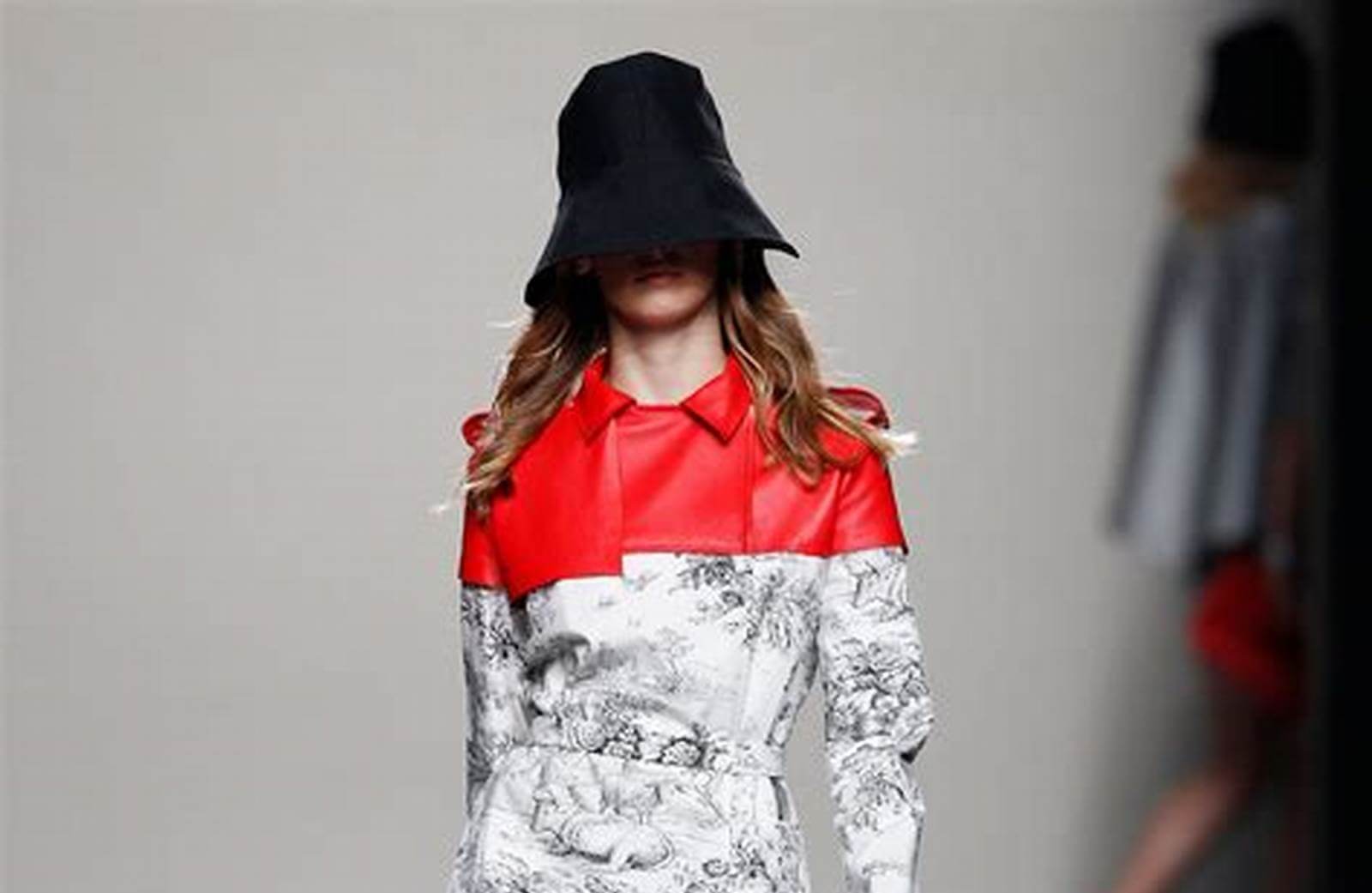 Load video: A video of Juanjo Olivia Autumn Winter 2014