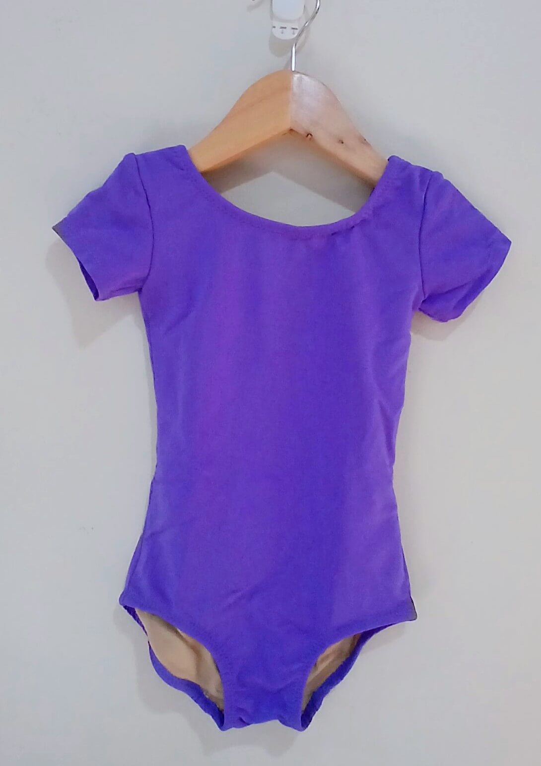 A picture of a leotard.