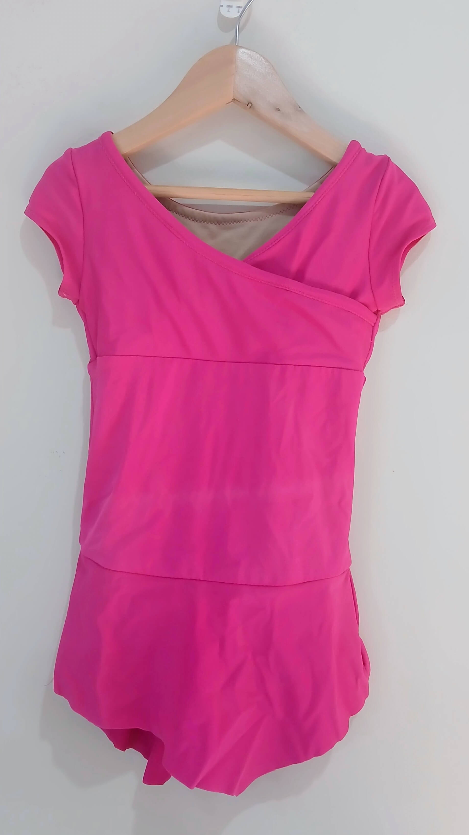 A picture of a leotard.