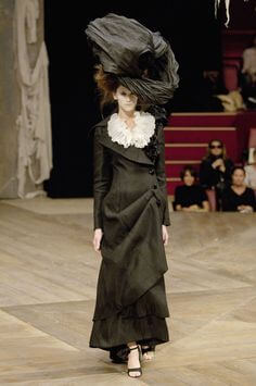 A picture of a model on the catwalk for the Alexander McQueen 2007 catwalk show.