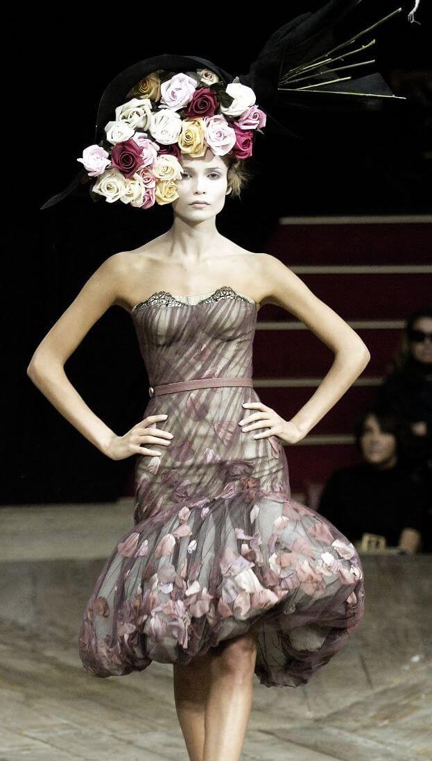 A picture of a model on the catwalk for the Alexander McQueen 2007 catwalk show.