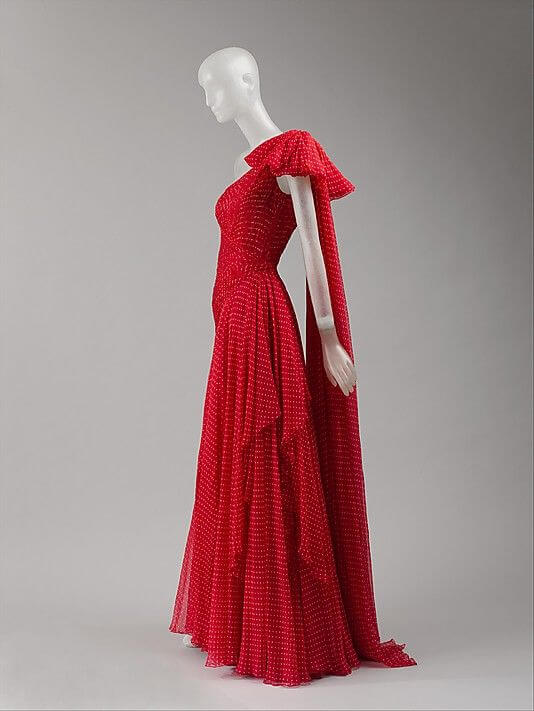 A picture of a red gown by Italian designer Valentino