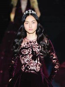 A picture of a model on the catwalk for Zuhair Murad AW 2015/2016 Collection.